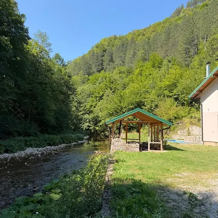 Riverstone House