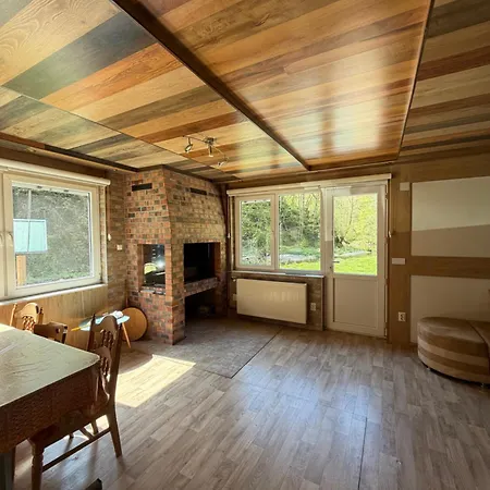 Riverstone House Apartman *