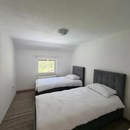 Riverstone House Trnovo